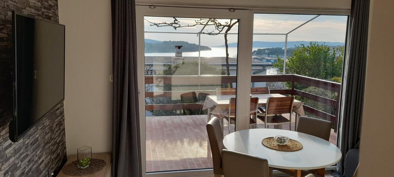 Apartments Boric Cres Bagian luar foto