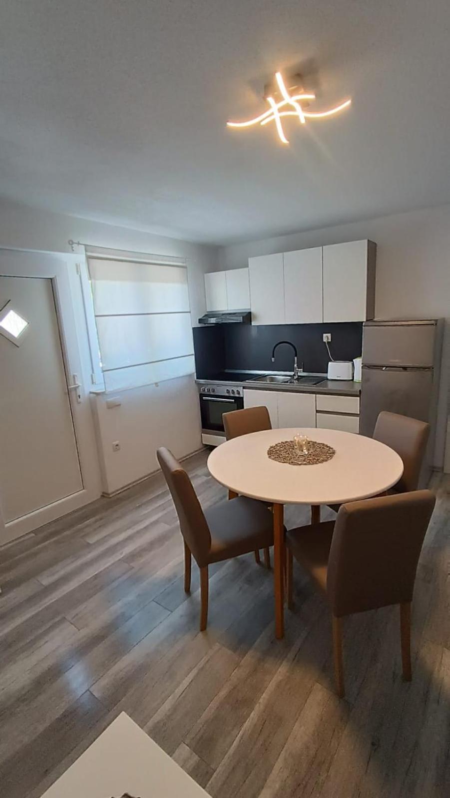 Apartments Boric Cres Bagian luar foto