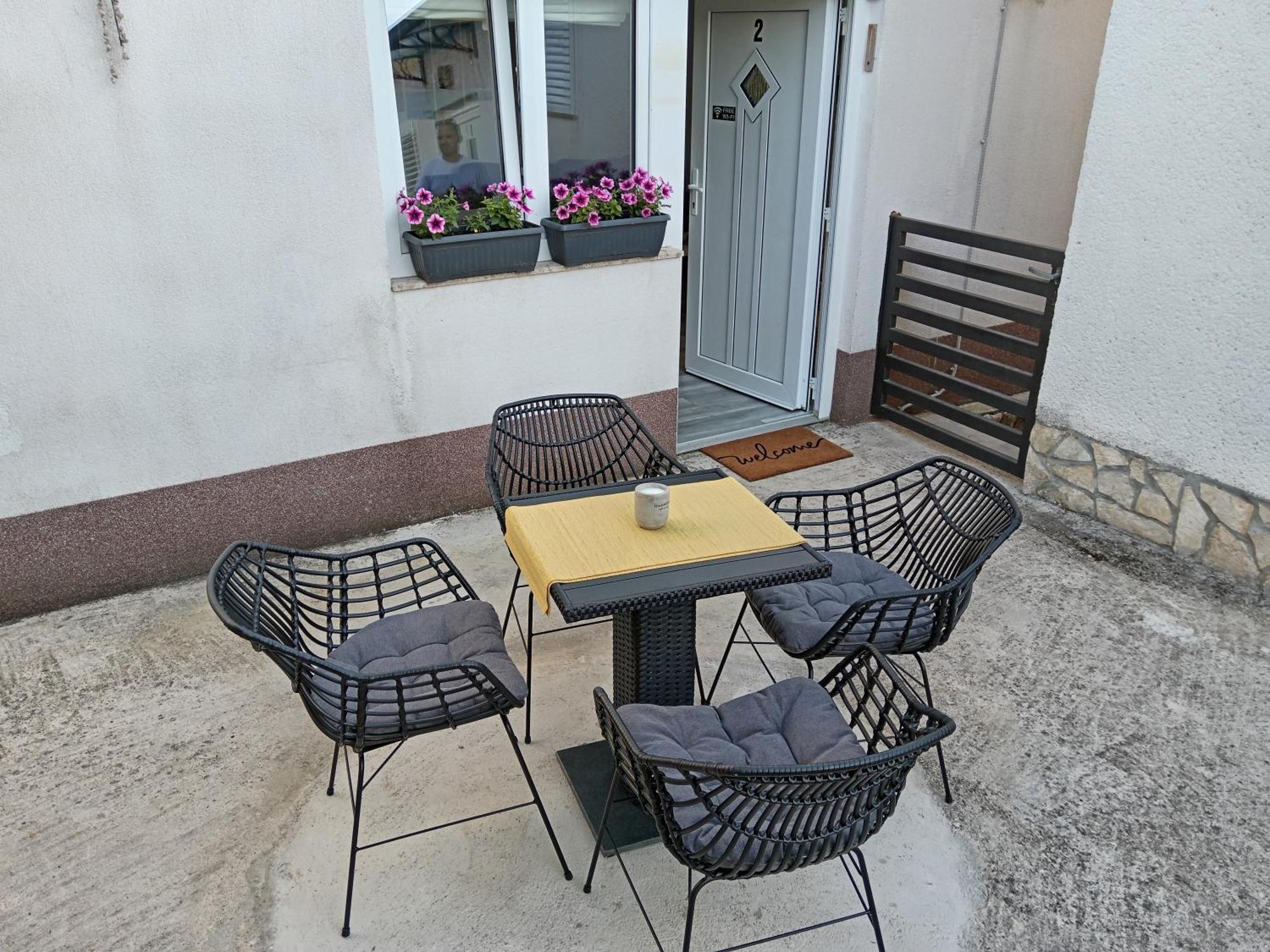 Apartments Boric Cres Bagian luar foto